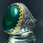 انگشتر عقیق سبز خراسانی رکاب طرح قلم دورنگ خوش دست زیبا