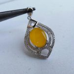 مدال اویز عقیق زرد خراسانی