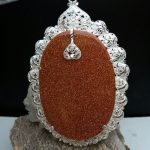 مدال آویز نگین دلربا بزرگ بسیار زیبا و خاص