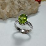 انگشتر زنانه جواهری زبرجد اصلی خوش رنگ زیبا