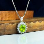 مدال جواهری زبرجد اصل زیبا