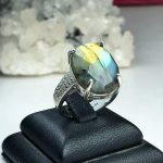 انگشتر لابرادوریت