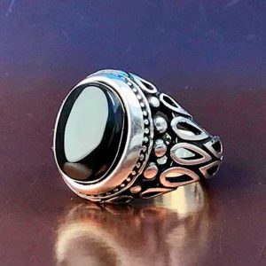 عقیق مشکی