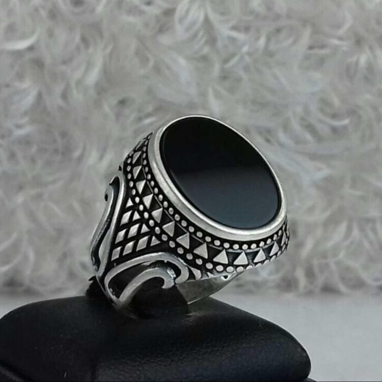 انگشتر عقیق مشکی کار ترک زیبا