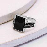 انگشتر عقیق مشکی