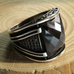 انگشتر نقره اسپرت طرح ترک نگین مشکی