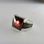 انگشتر نگین قرمز طرح ترک