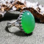 انگشتر عقیق سبز خوش رنگ