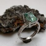 انگشتر توپاز سبز اصل