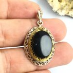 مدال توگردنی عقیق مشکی اصل